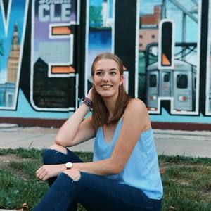 Meet your Posher, Sabrina